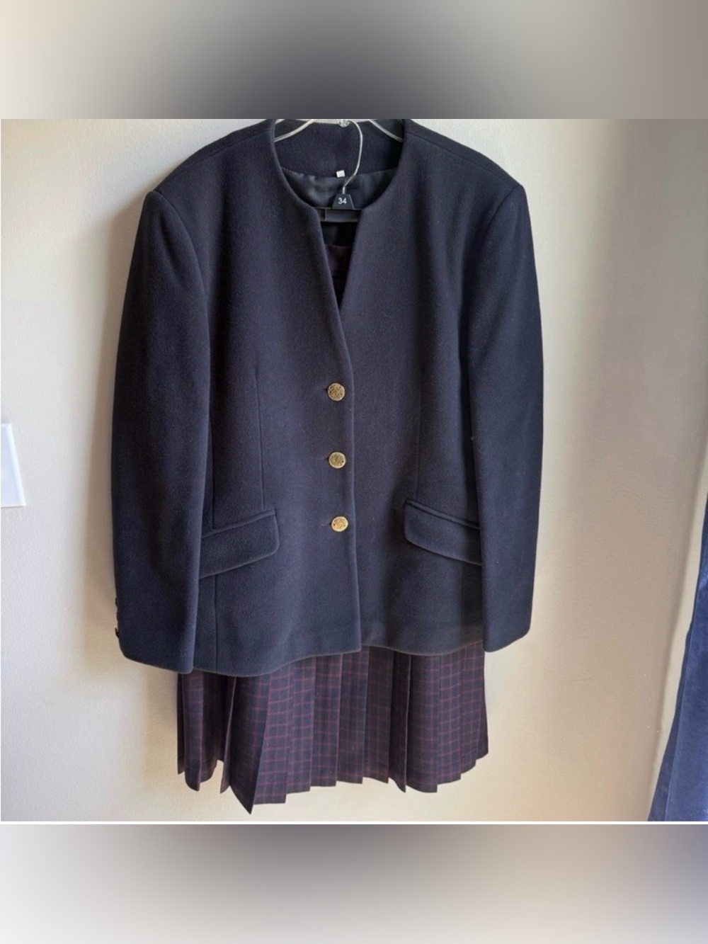 Edinburgh Wool Pleated Skirt Suit with 3 Button Navy Blue Blazer Size 14